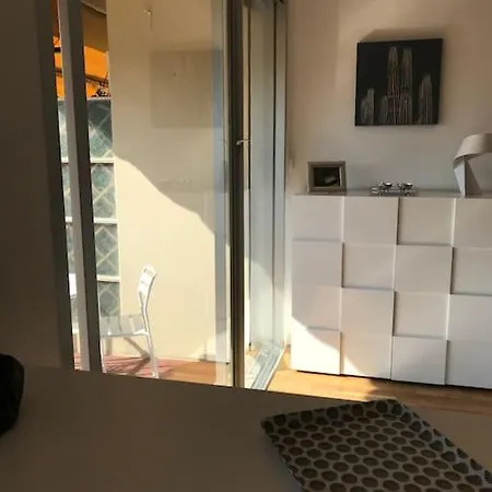 Apartamento La Lumiere Du Matin Dans Le Nid Blanc Menton