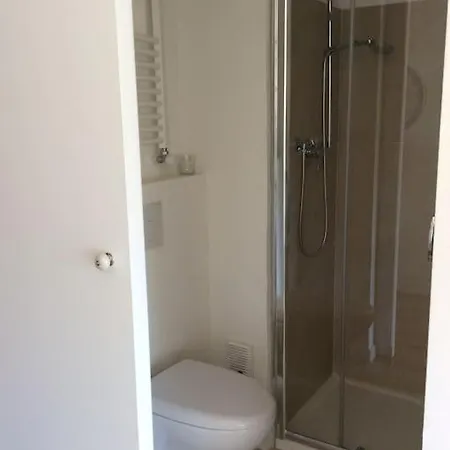 La Lumiere Du Matin Dans Le Nid Blanc * Menton
